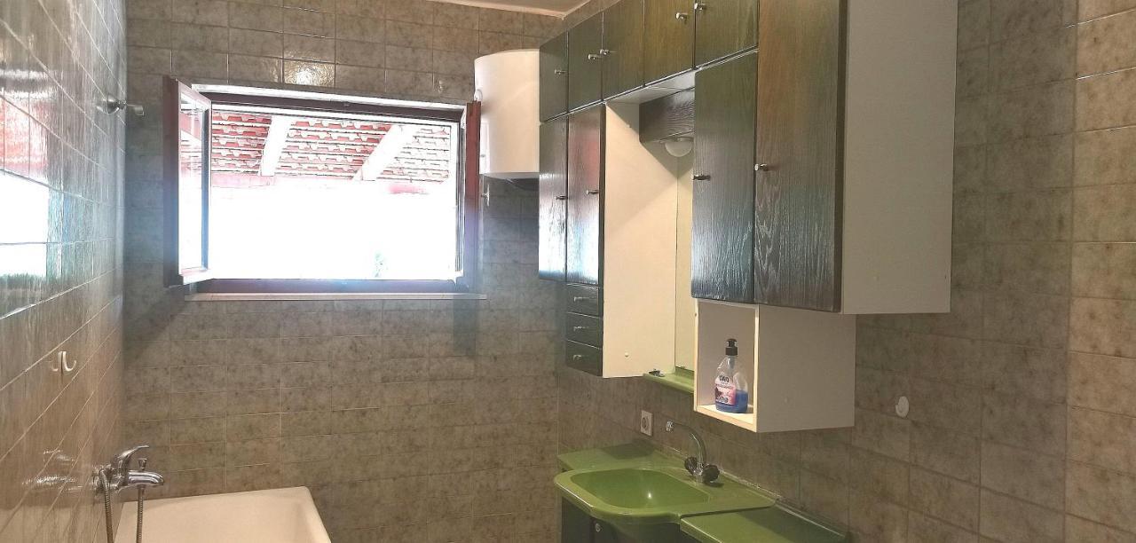 Big House For 14 People In Centre Of Lumbarda Apartman Kültér fotó