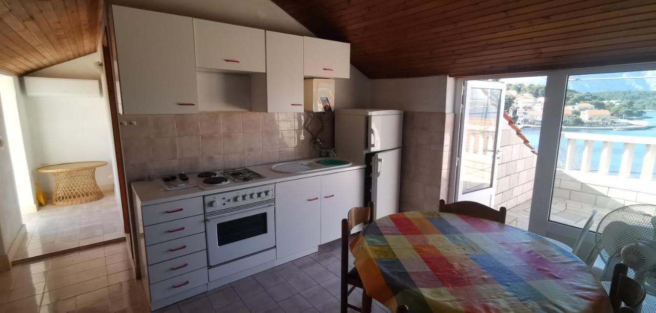 Big House For 14 People In Centre Of Lumbarda Apartman Kültér fotó